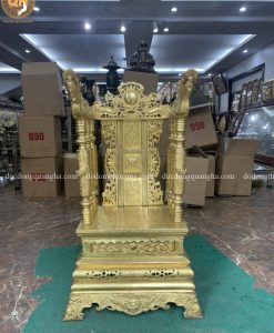 NGAI THỜ ĐỒNG VÀNG